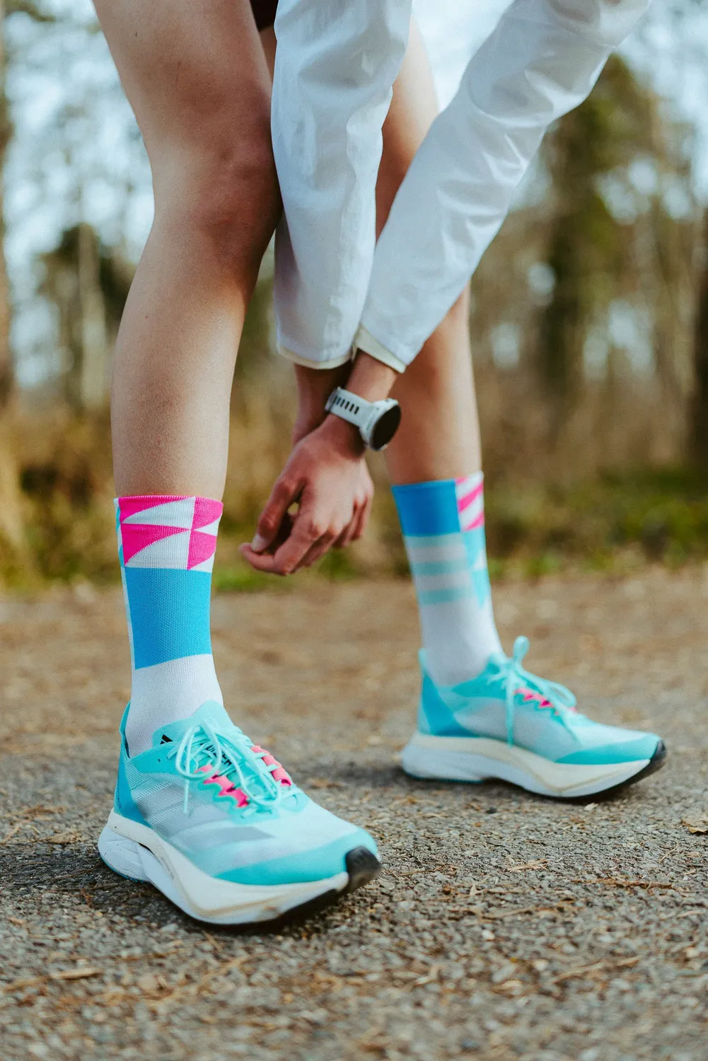 Incylence Ultralight Elements White Blue Pink løbesokker