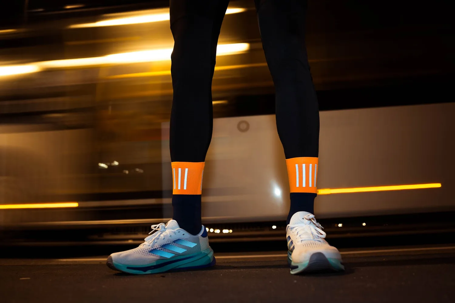 Incylence High-Viz V3 løbestrømper blue orange reflekterende