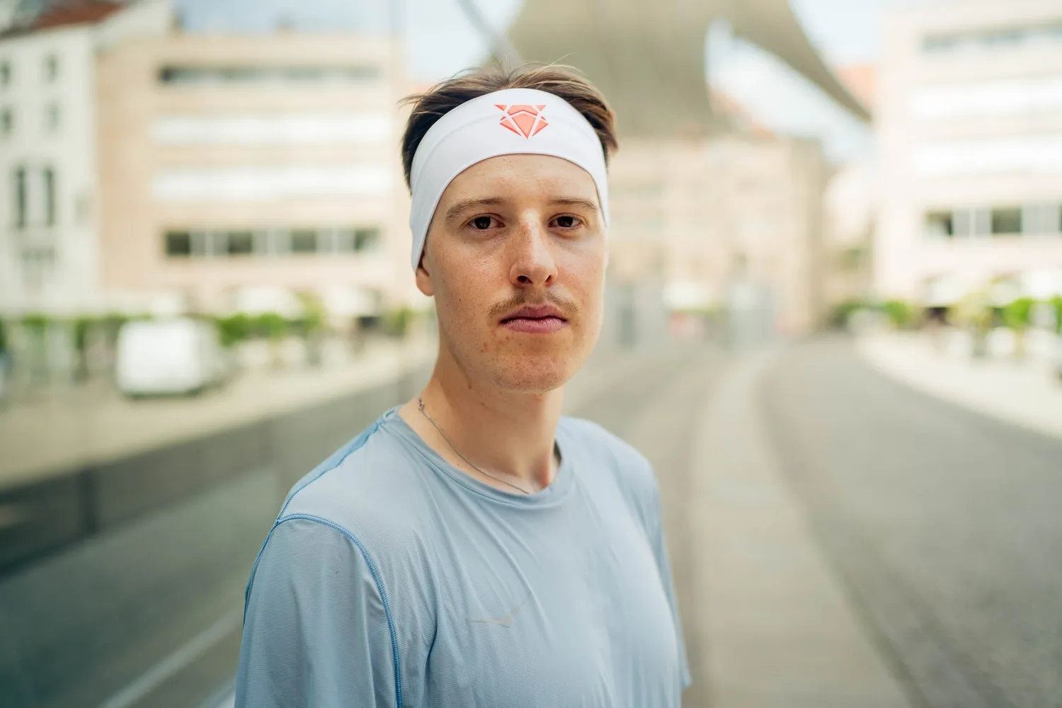 Incylence Headband V3 White Inferno pandebånd Narrow – åndbar