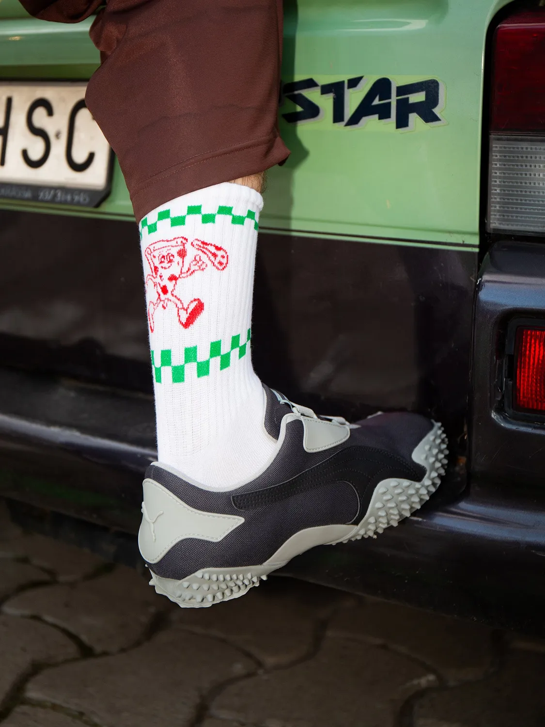 Eat My Socks Pizza sokker flat-pack