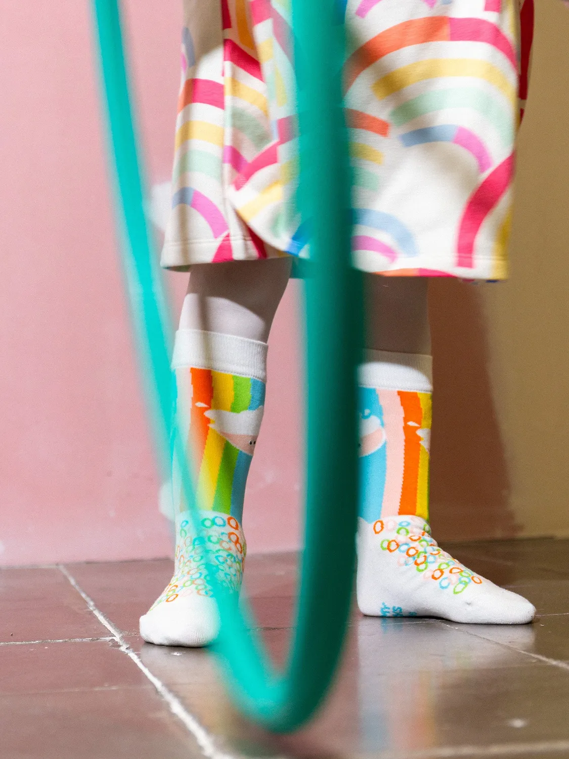Eat My Socks Blue Rainbow børnesokker regnbue