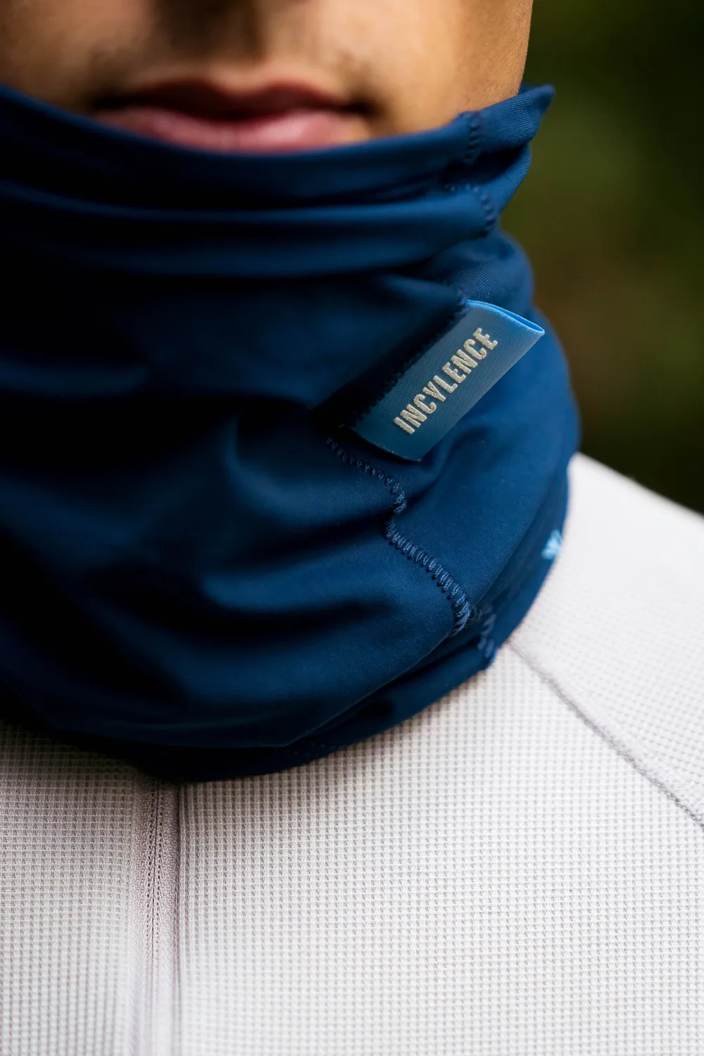 Incylence Neck Tube V1 halsrør navy sky blue – vindtæt