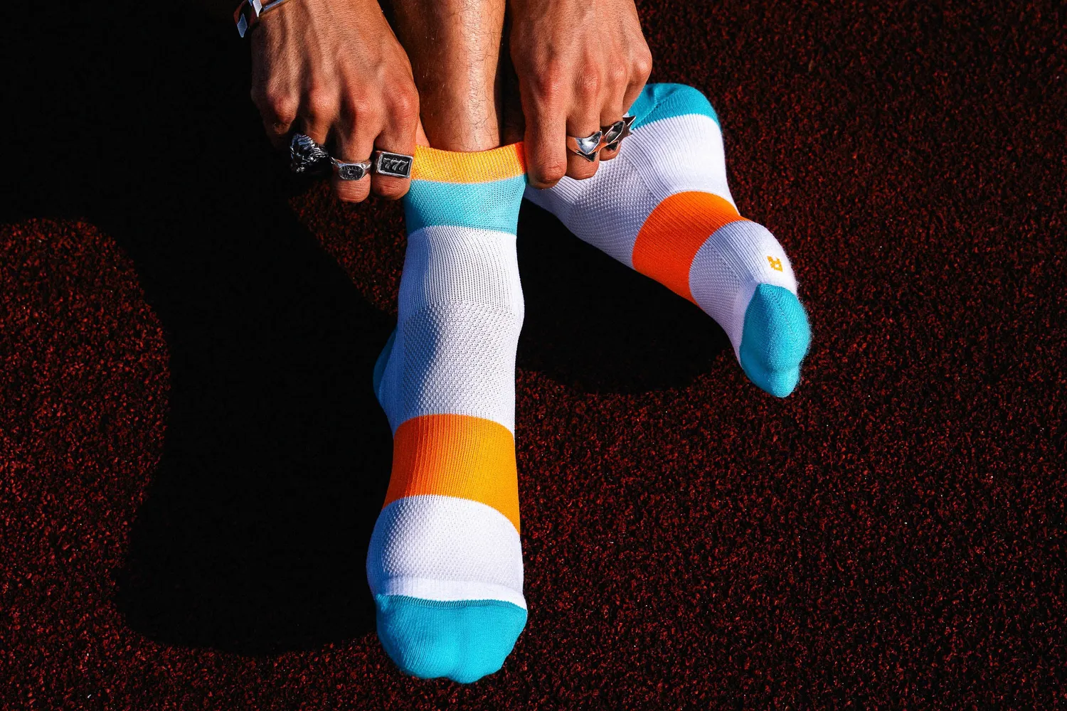Incylence Running Bands Short løbestrømper cyan orange åndbar