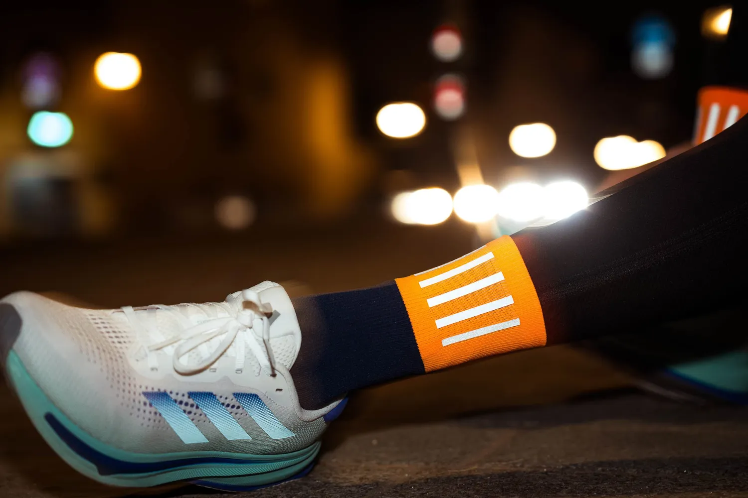 Incylence High-Viz V3 løbestrømper blue orange reflekterende