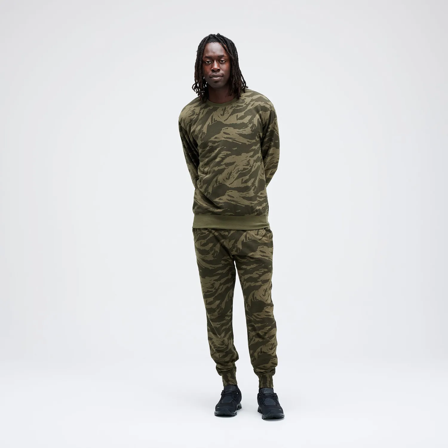Stance Shelter Crew sweatshirt Green Camo børstet fleece