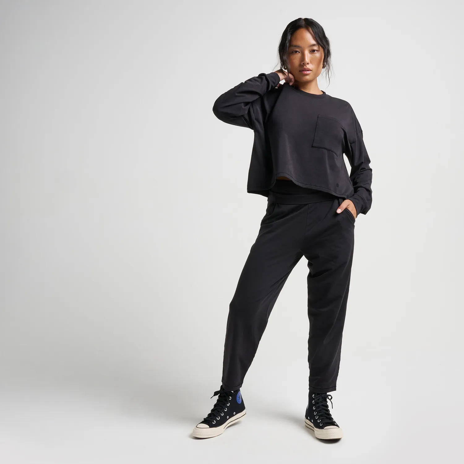 Stance Lay Low Boxy langærmet t-shirt sort dame