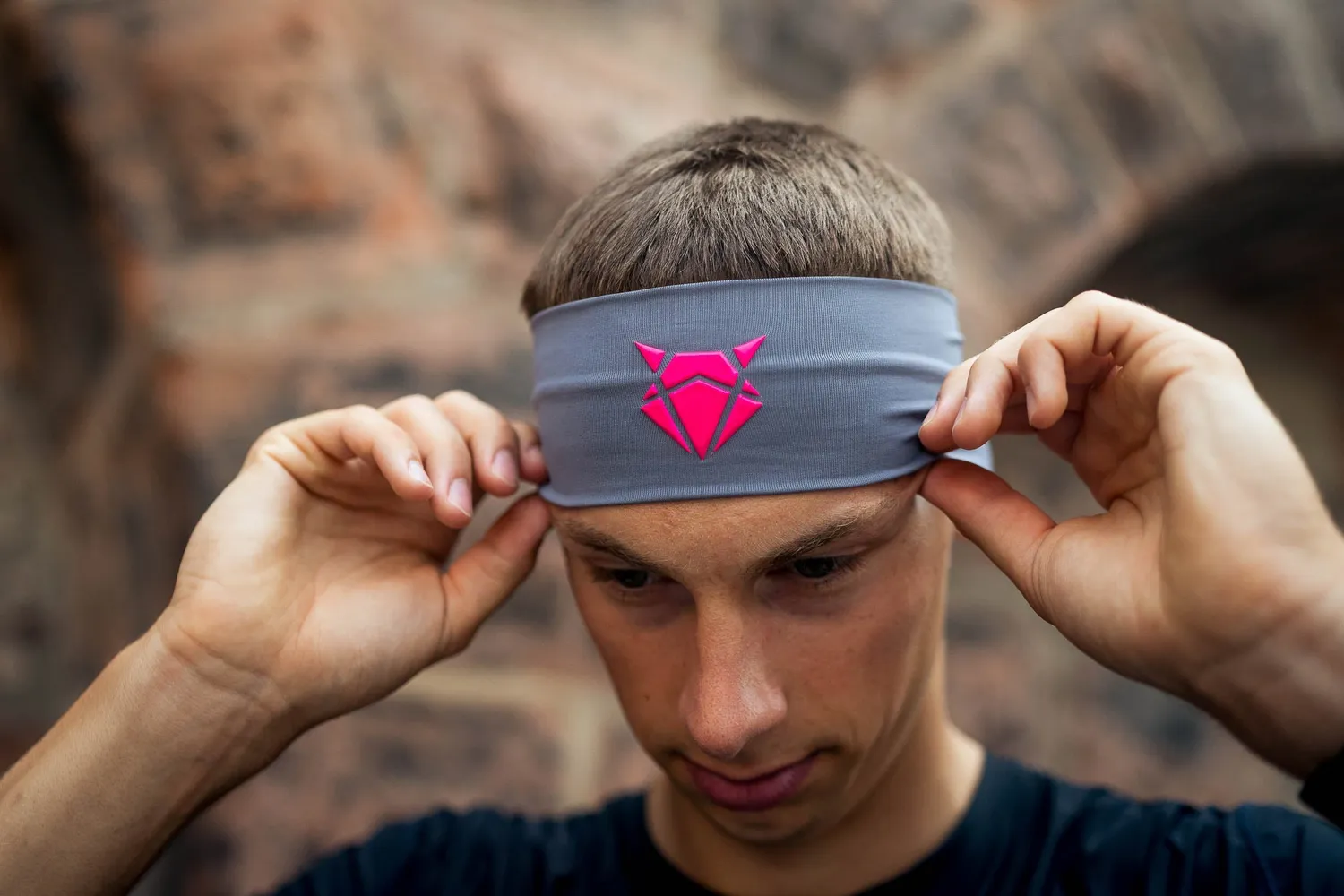 Incylence Headband V3 Zucchero Pink pandebånd Narrow – let