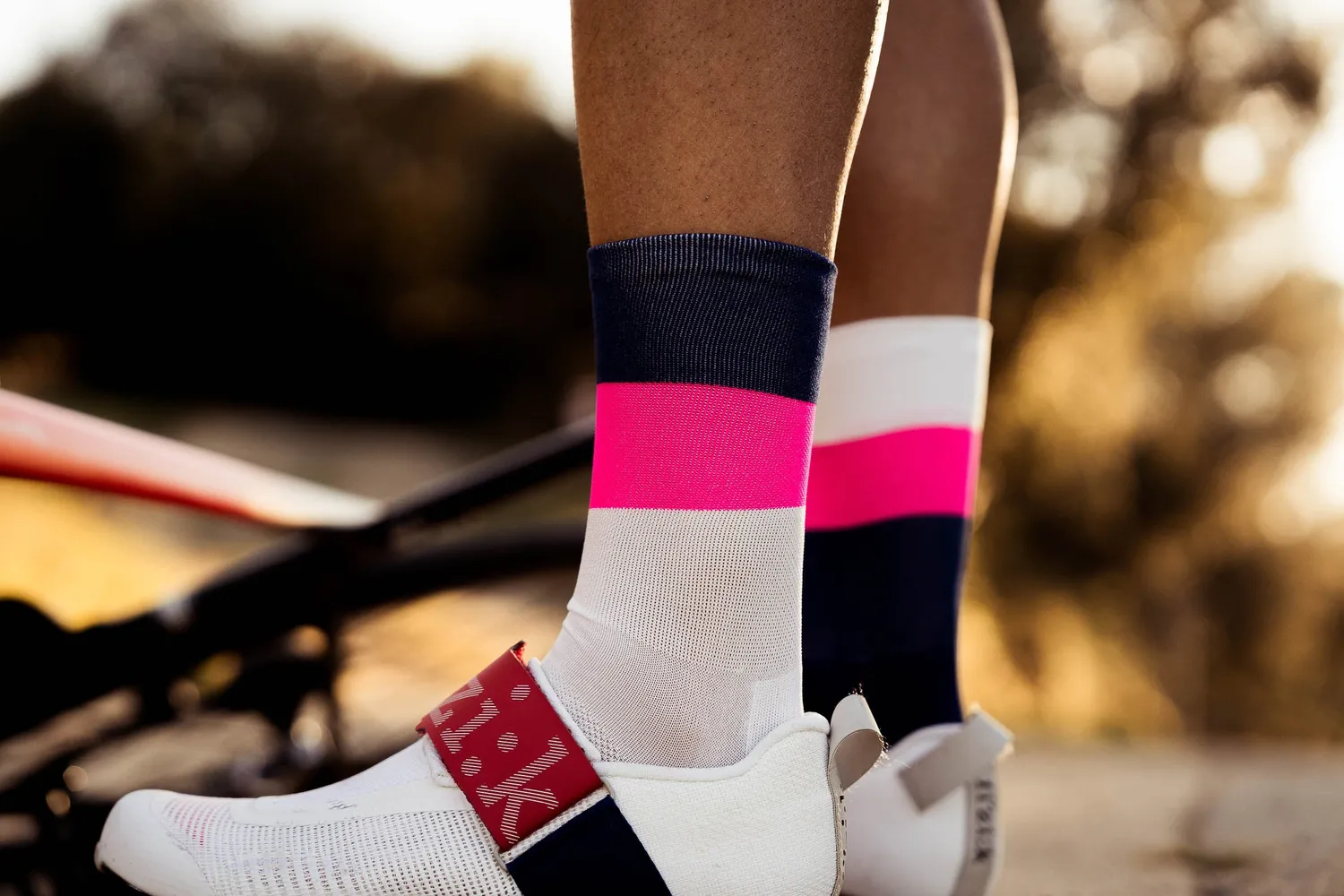 Incylence Ultralight Mirrored løbestrømper pink 39-42 ultralet