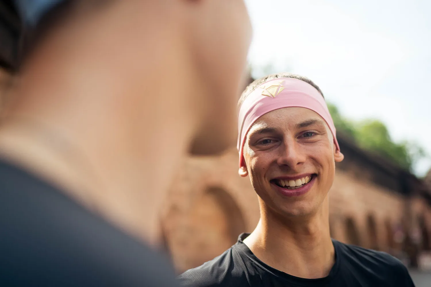 Incylence Headband V2 pandebånd narrow lyserød åndbar