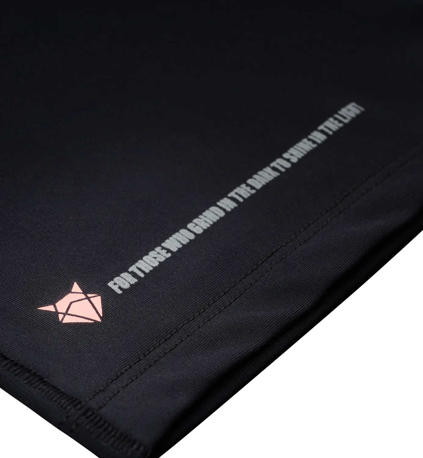 Incylence Neck Tube V2 Black Light Pink halsedisse blød