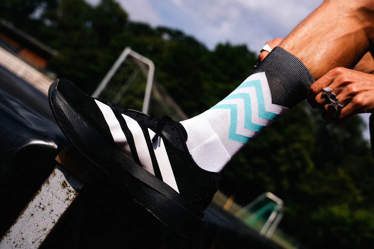 Incylence Running Volts løbestrømper cyan sort kompression